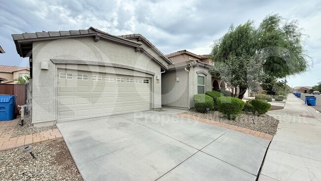 Building Photo - 5420 W Desert Hollow Dr