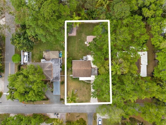 Photo - 6820 SW 77th Terrace