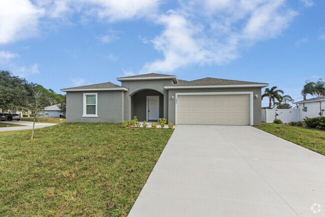 Building Photo - Gorgeous, 4 Bedroom, 2 Bathroom Home in P...