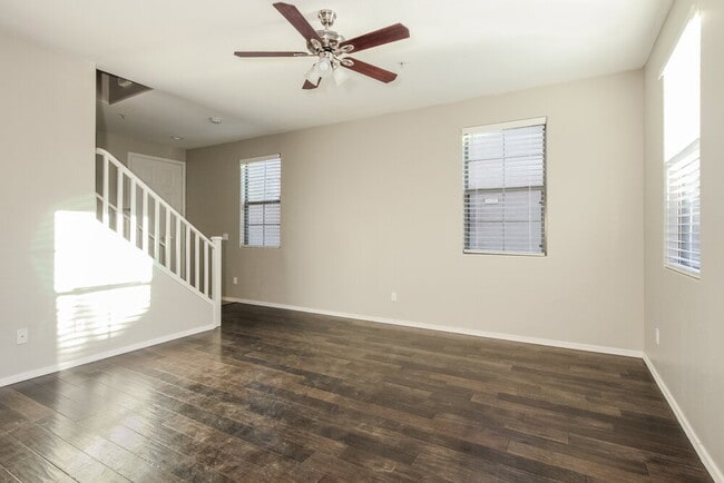 Photo - 1444 N 80th Dr