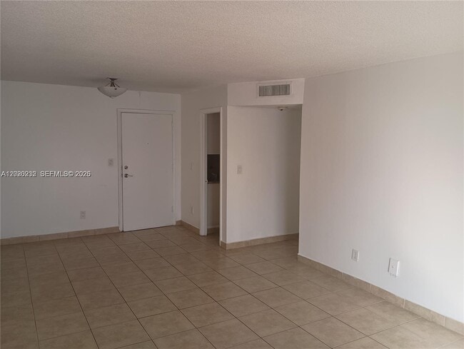 Photo - 18100 Atlantic Blvd Unit 312