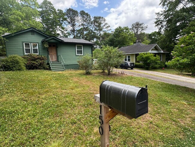 Photo - Awesome Home Near Downtown Athens!