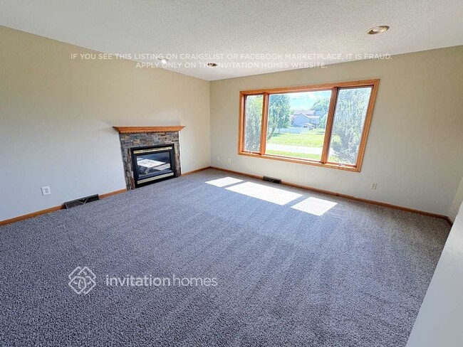 Photo - 13876 59th St NE