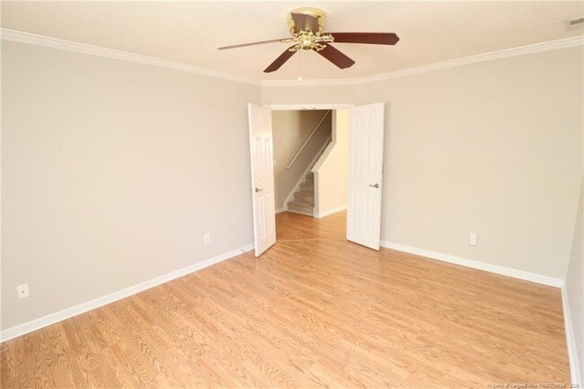 Photo - 217 Hartshorn Ct