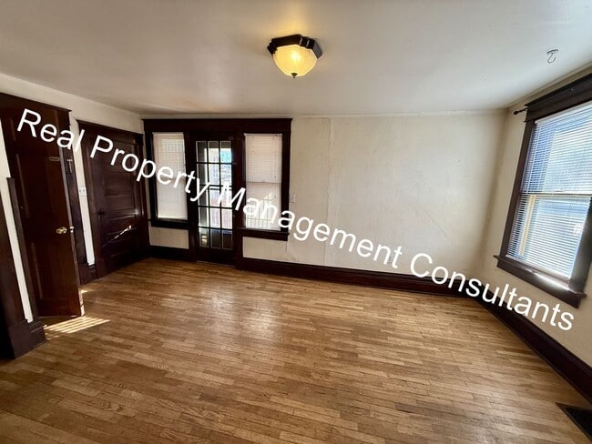 Photo - Beautiful Historic 2 bedroom Duplex