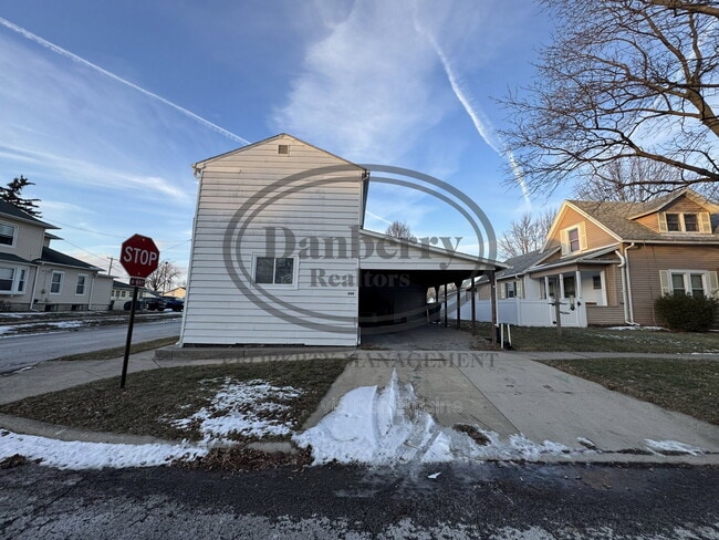 Building Photo - 600 South St