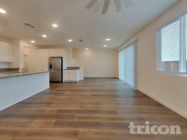 Photo - 2042 Delta Vw Ave