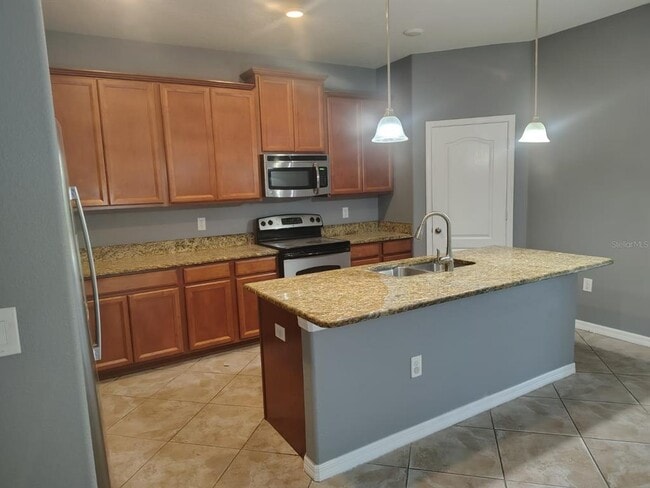 Photo - 2288 Grantham Ave