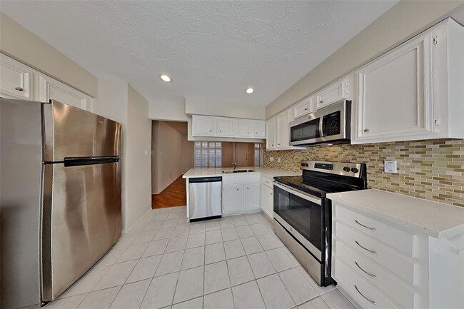 Photo - 20 Early Dawn Ct