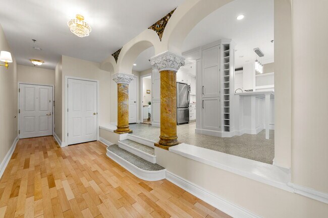 Photo - 4 Charlesgate E Unit 101