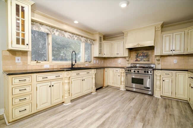 Photo - 38291 River Park Dr