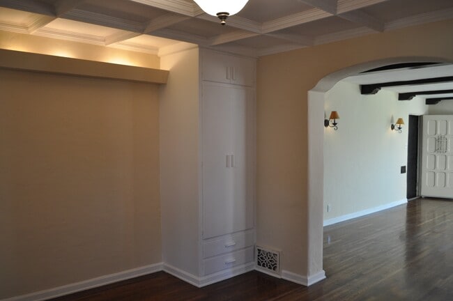 Photo - 1352 Masselin Ave Unidad 1352