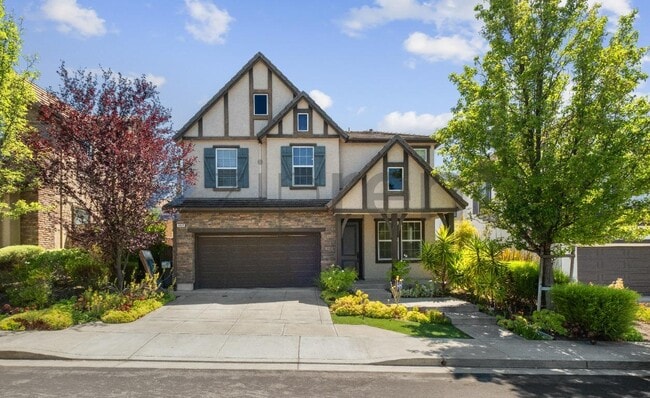 Building Photo - Unit