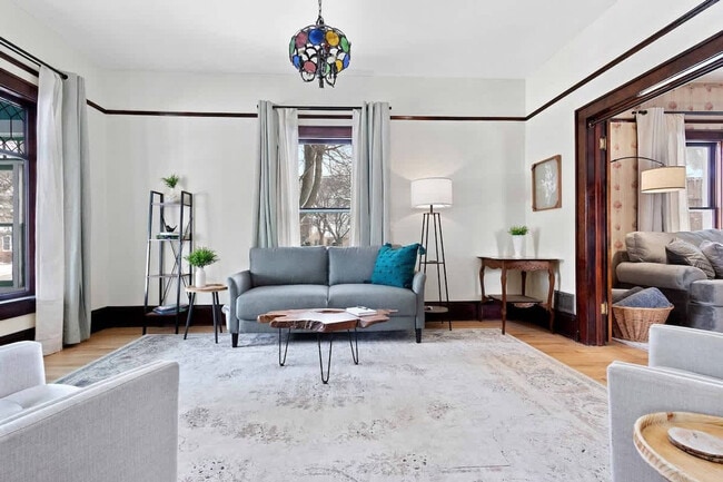 Photo - 100 W 1st St Unit ID1460917P