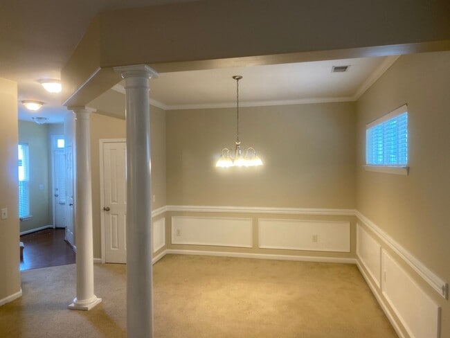 Photo - In the Heart of The Hill