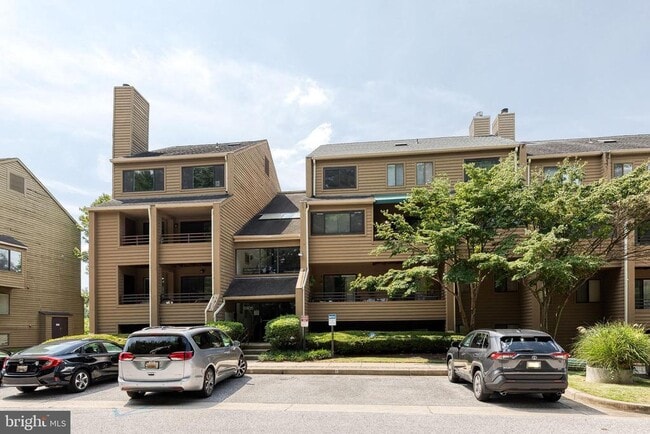 Building Photo - 6905 Jones View Dr Unit 3C Rental