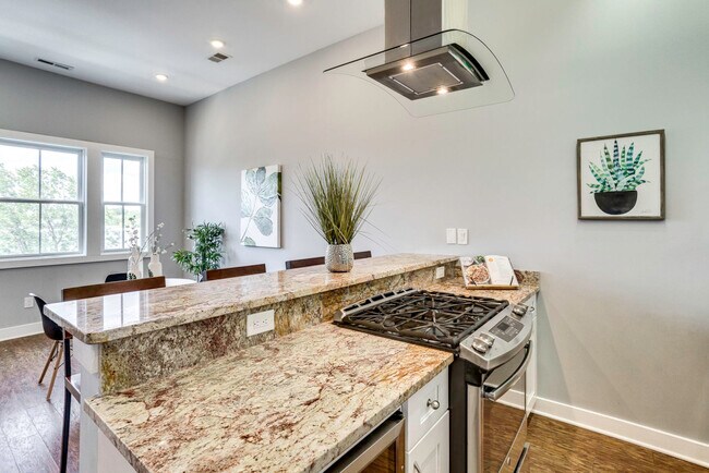 Photo - 2012 D St NE Unit APT 4