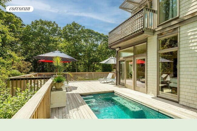 Photo - 18 Spring Pond Ln