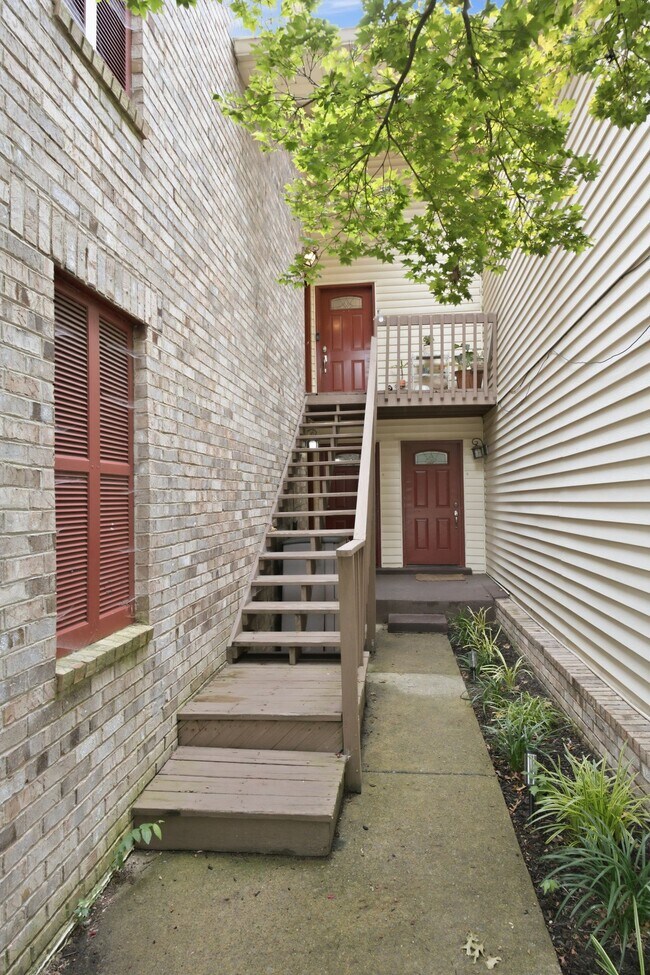 Photo - 515 Chesterfield Ave