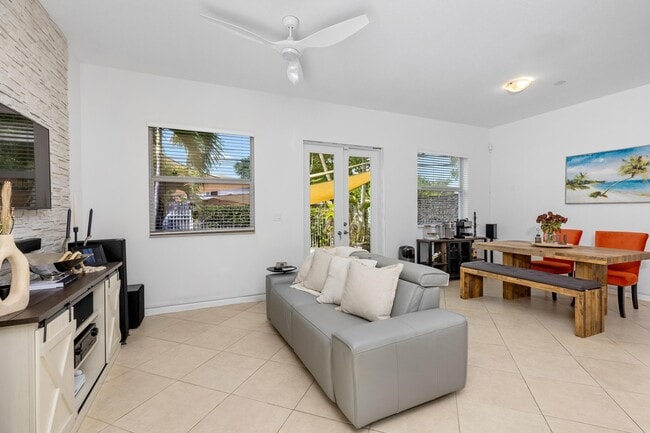 Photo - 1222 NE 18th Ave