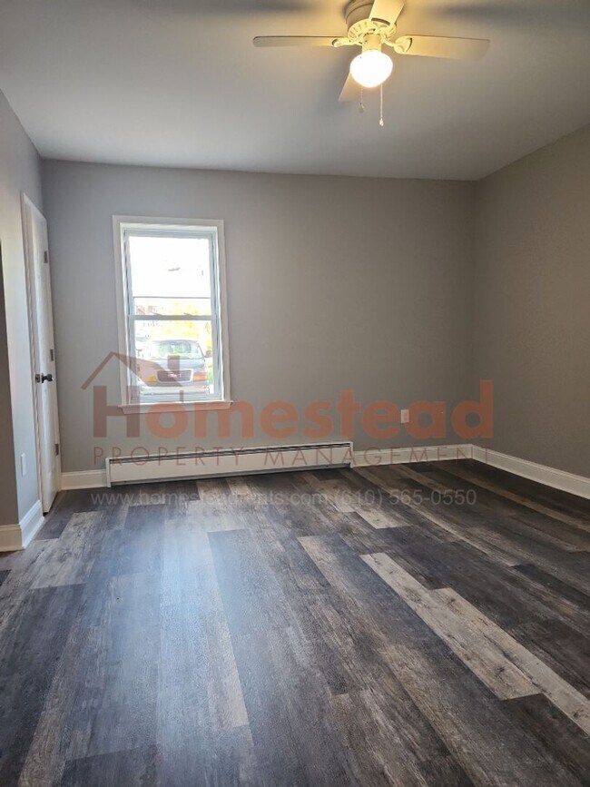 Photo - 17 E Elm St Unit 1