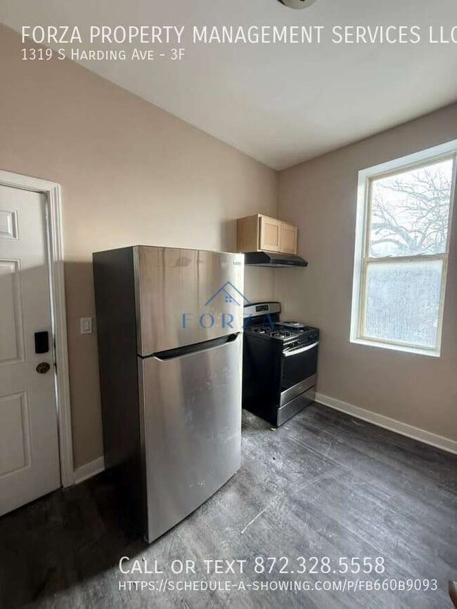 Building Photo - 1319 S Harding Ave Unit 3F