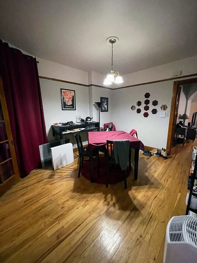 Photo - 827 W Aldine Ave Unidad 3