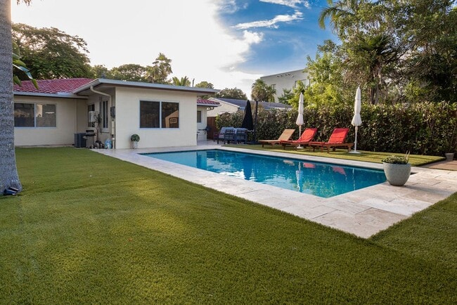 Photo - 632 SW 8th Ave