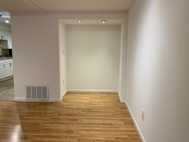 Photo - 2-24 Grand St Unidad B