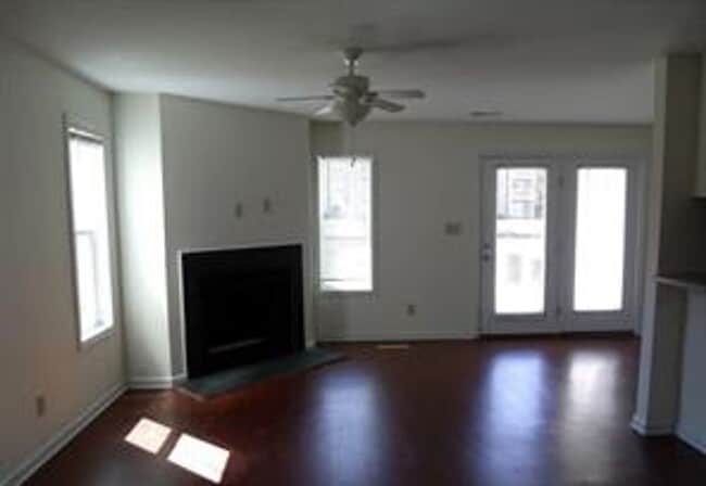 Photo - 661 Bartons Landing Pl