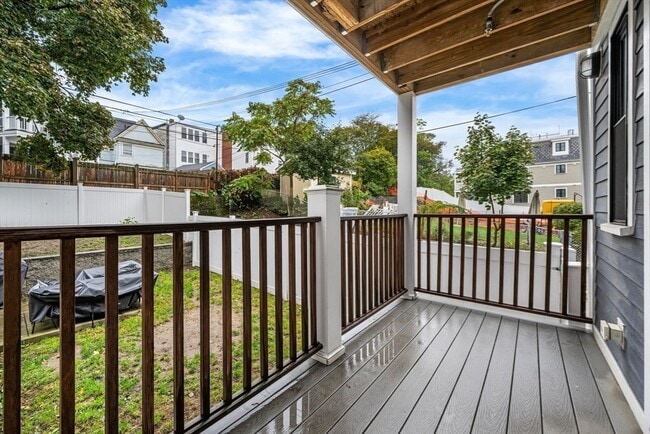 Photo - 229 E Eagle St Unit 2