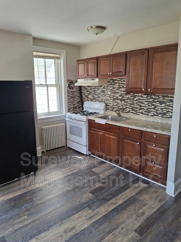 Photo - 212 E Broad St Unit 2