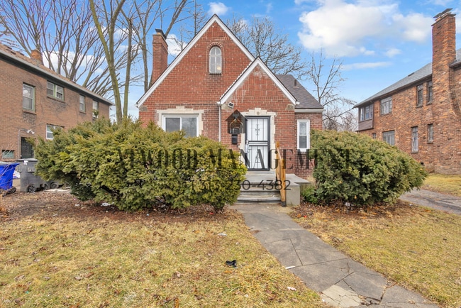 Building Photo - This beautifully updated 3-bedroom, 1-bath single-family home is ready for move-in!