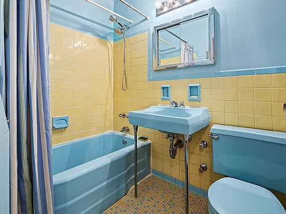 125-10 Queens Blvd Unit 715