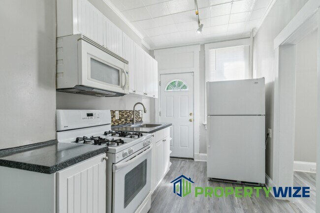 Photo - 3343 Avondale Ave Townhome