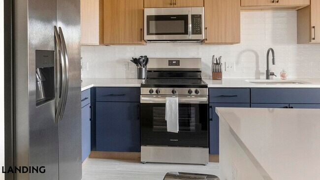 Photo - 1007 S Mint St Unidad 720