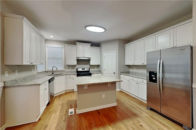 Photo - 3930 Summit Gate Dr