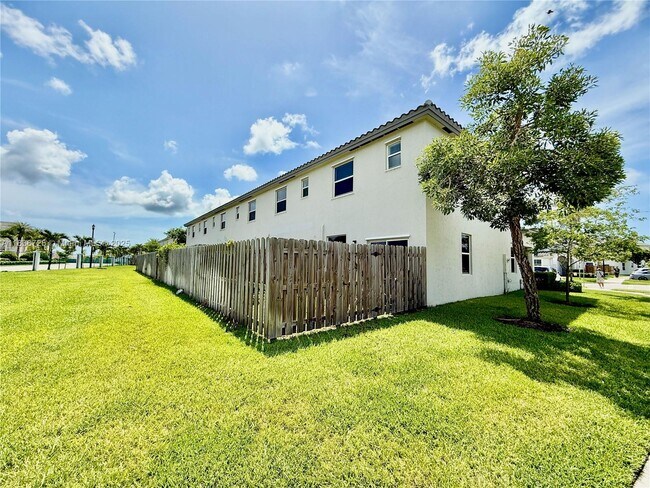 Photo - 2701 SE 15th St