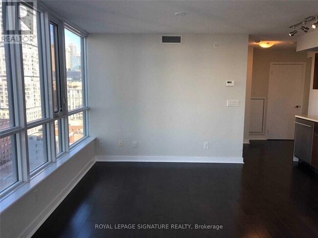 Photo - 295 Adelaide St W Unité 1802