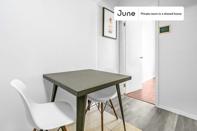 Room in Shared 3 bed/1 bath home in Lower East Side