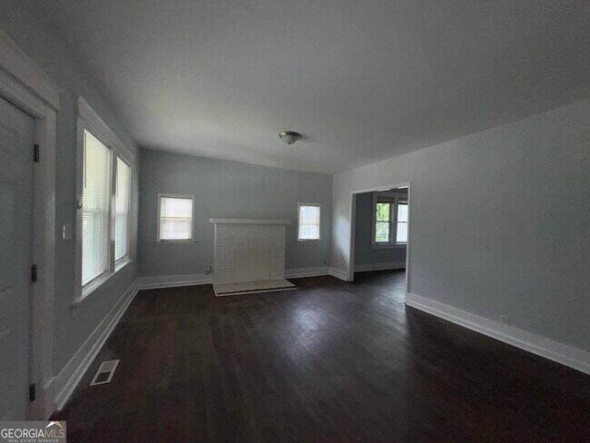 Photo - 1462 Lucile Ave SW