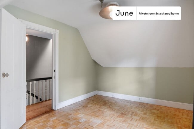 Photo - Room in Shared 7 bed/2.5 bath home Unidad F