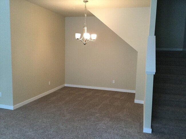 Photo - 1623 Burnside Pl Unidad A