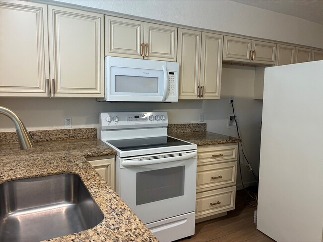 Photo - 6401 Deihl Rd Unit 1011