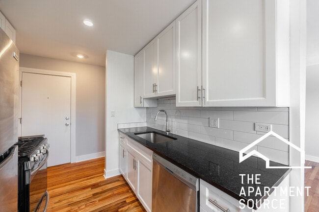 Photo - 6954 N Sheridan Rd Unidad 319