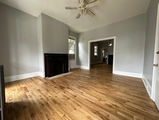 Photo - 355 Lehigh Ave Unidad 355 Lehigh Ave. #1