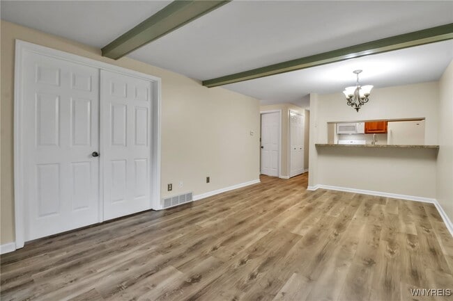 Building Photo - 270 Buffalo Rd