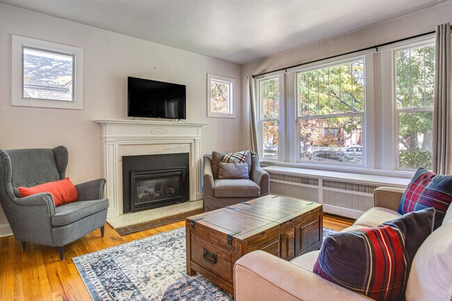 757 N Clayton St Unit SI ID1546078P
