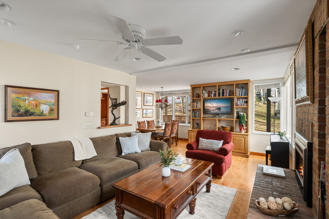 Photo - 270 Meadow Ranch Rd Townhome