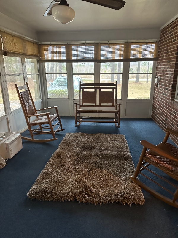 Photo - 4519 Fairport Rd